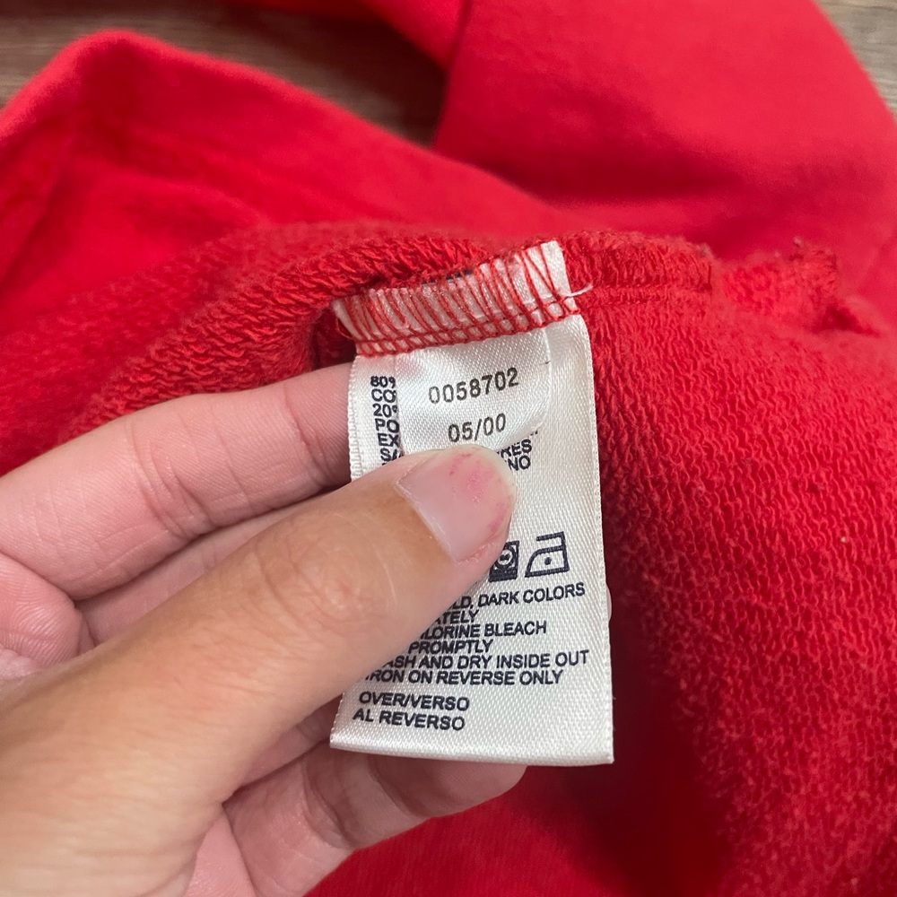Tommy Hilfiger red fleece embroidered vintage Y2K v-neck sweatshirt - Picture 3 of 5